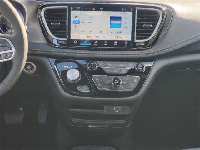 new 2026 Chrysler Pacifica car, priced at $43,665