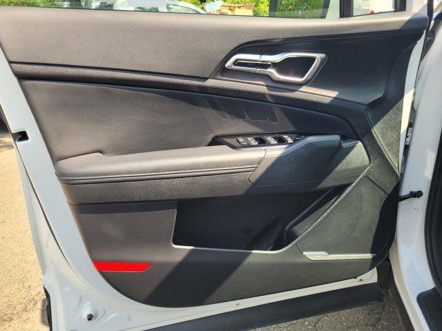 used 2023 Kia Sportage Hybrid car, priced at $32,999