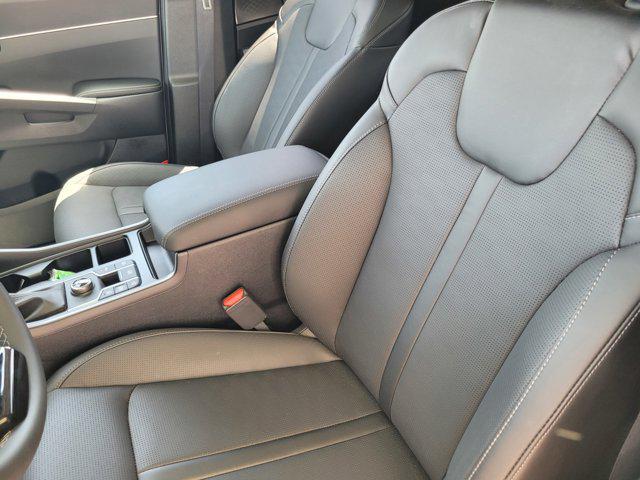 new 2025 Kia Sorento car, priced at $40,420