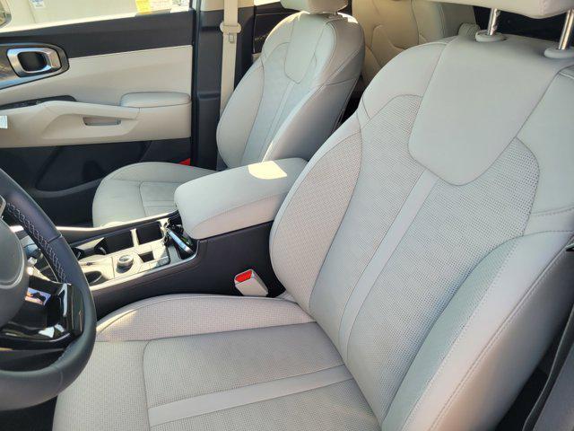 new 2025 Kia Sorento car, priced at $45,705