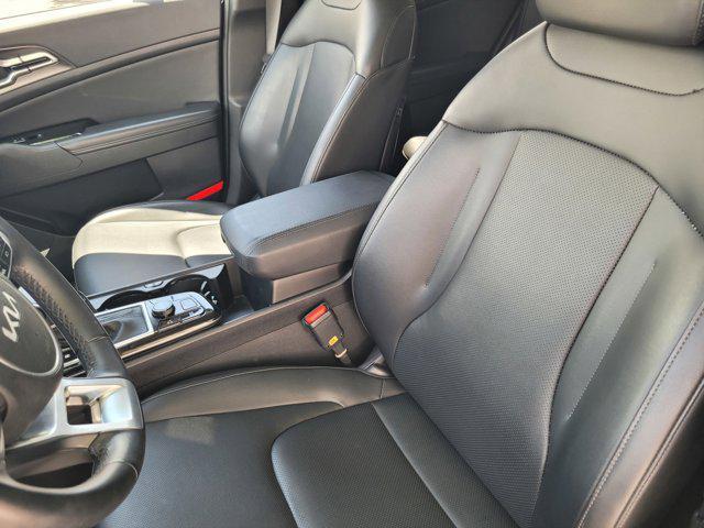 used 2024 Kia Sportage car, priced at $30,999