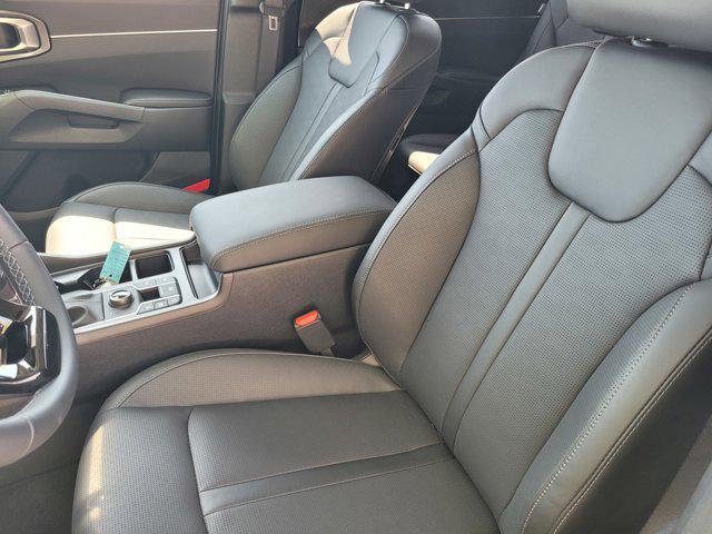 new 2025 Kia Sorento car, priced at $45,645