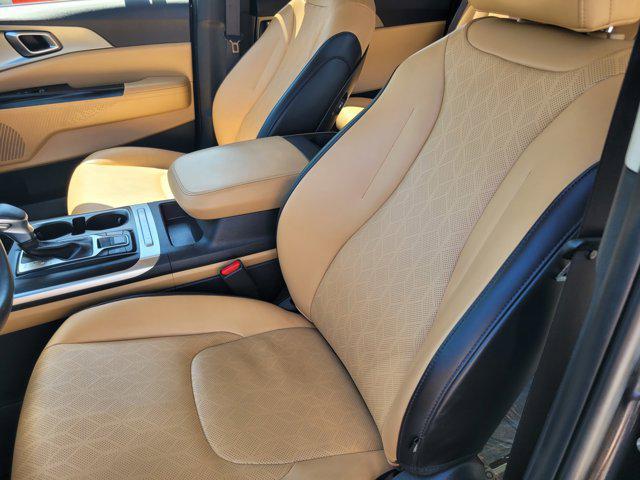 used 2022 Kia Carnival car, priced at $29,999