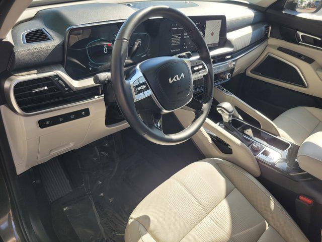 used 2024 Kia Telluride car, priced at $40,901