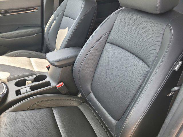 used 2024 Kia Seltos car, priced at $27,999