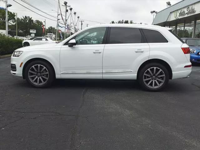 used 2018 Audi Q7 car, priced at $26,000