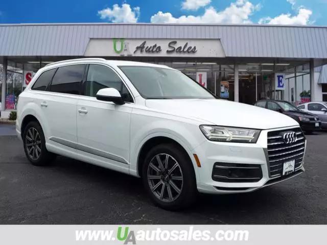 used 2018 Audi Q7 car, priced at $26,000