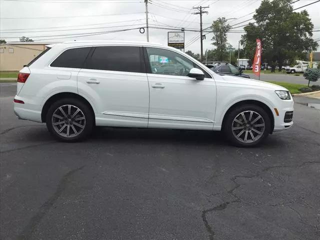 used 2018 Audi Q7 car, priced at $26,000