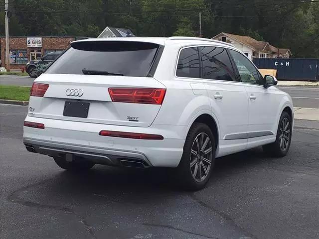 used 2018 Audi Q7 car, priced at $26,000