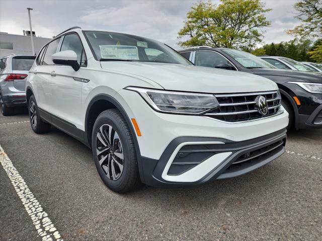 new 2024 Volkswagen Tiguan car, priced at $31,421