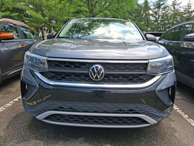 used 2022 Volkswagen Taos car