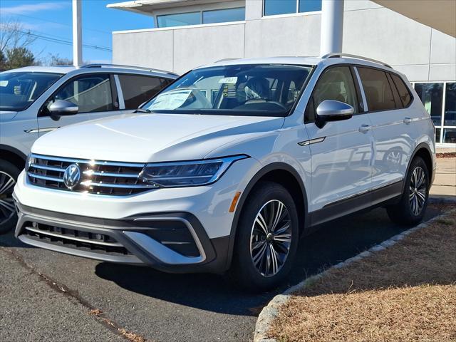 new 2024 Volkswagen Tiguan car, priced at $36,051