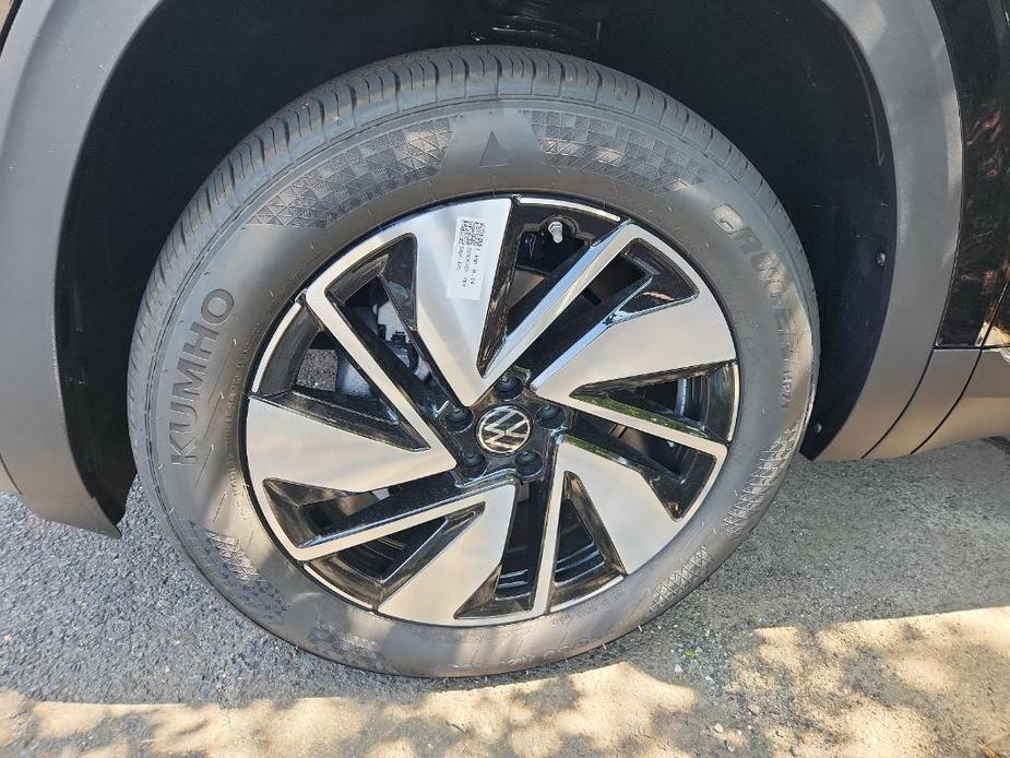 new 2024 Volkswagen Atlas car, priced at $51,926