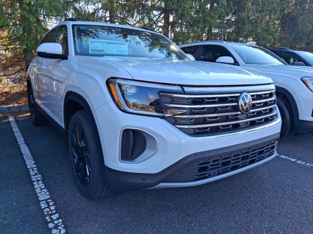 new 2025 Volkswagen Atlas car, priced at $49,812