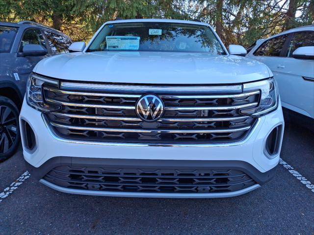 new 2025 Volkswagen Atlas car, priced at $49,812