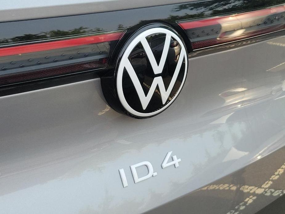 new 2023 Volkswagen ID.4 car
