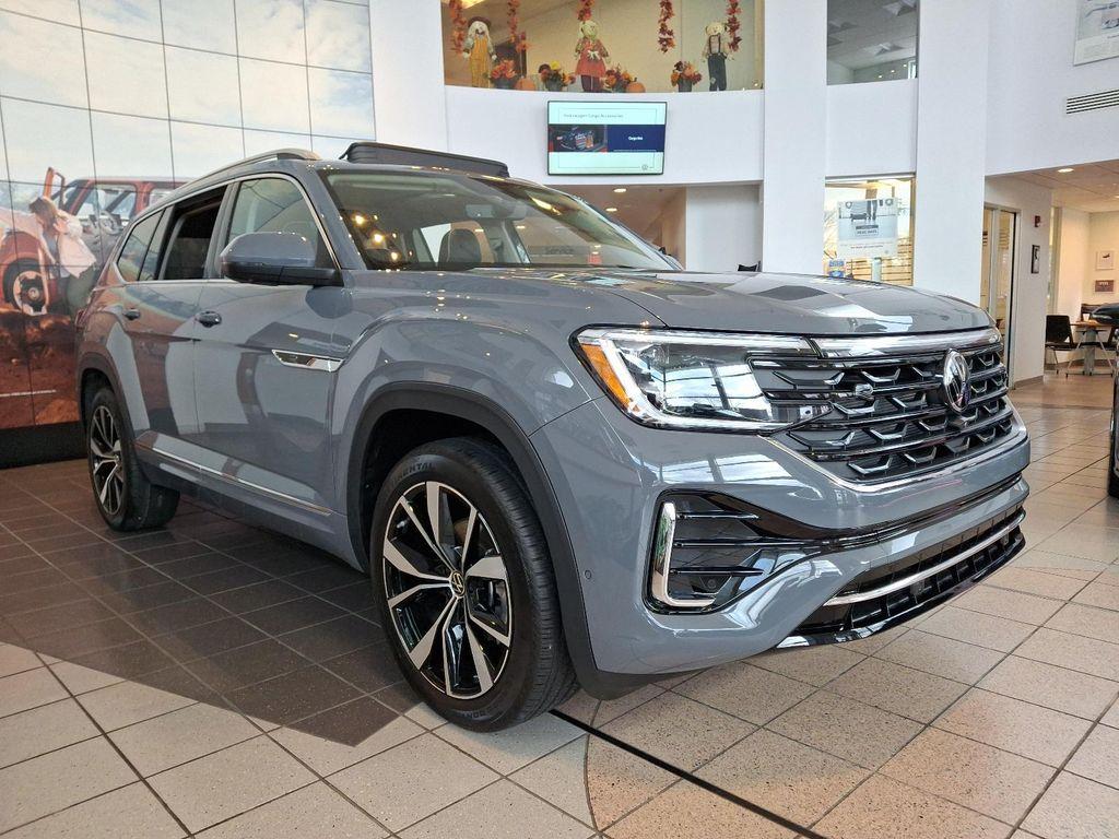 new 2026 Volkswagen Atlas car, priced at $58,629