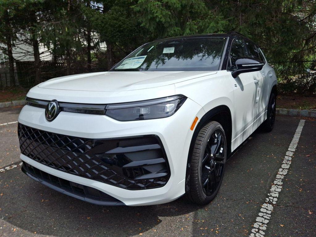 new 2025 Volkswagen Tiguan car, priced at $39,459