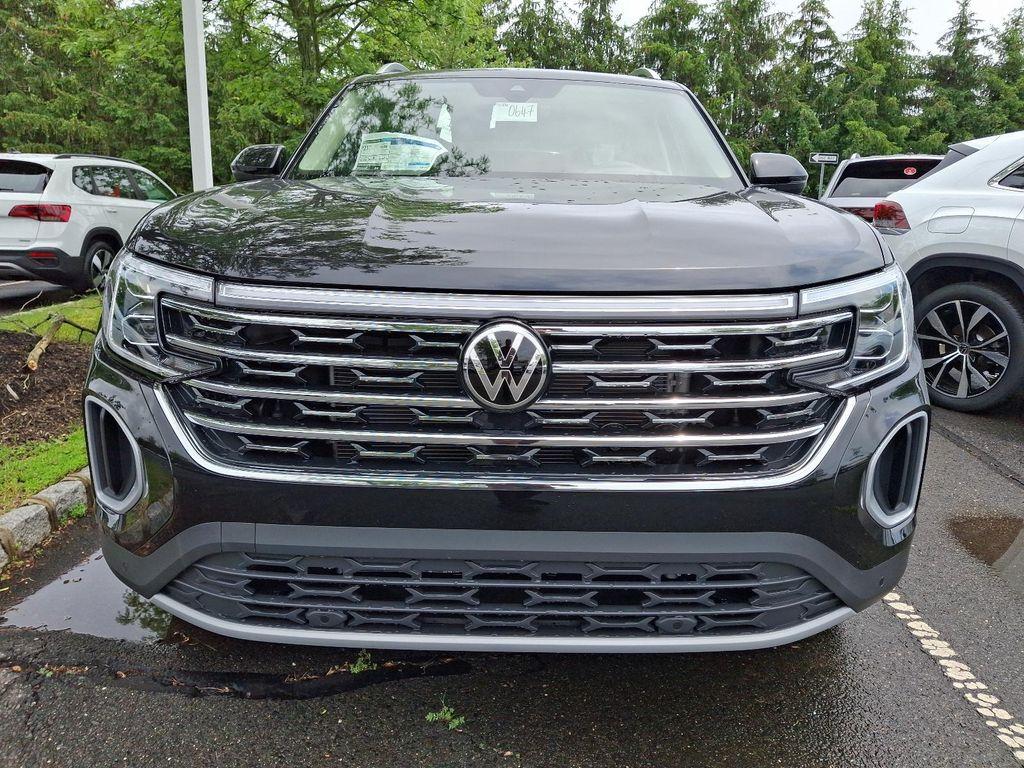 new 2025 Volkswagen Atlas car, priced at $52,056