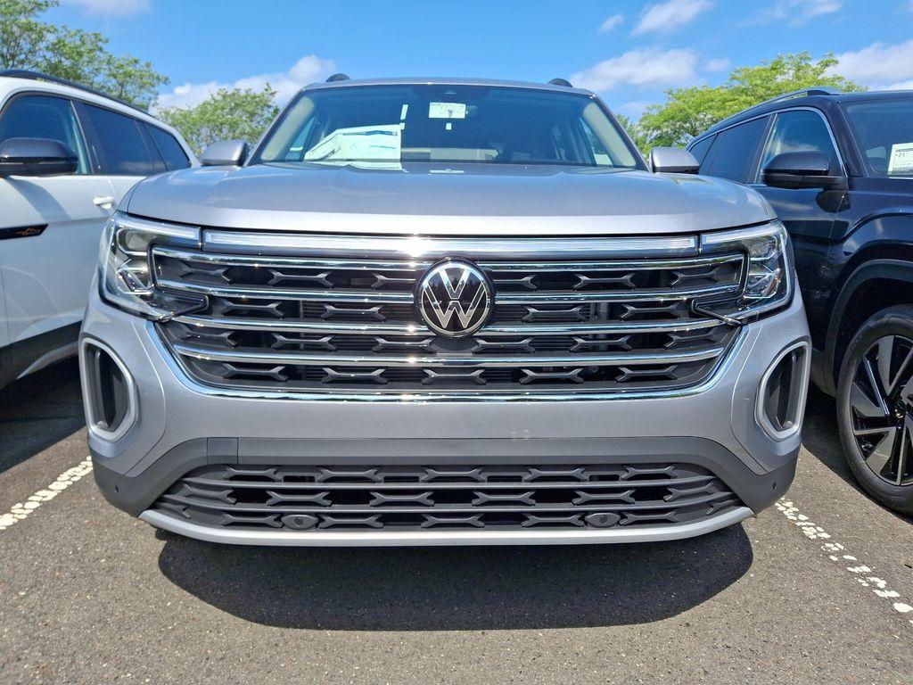 new 2025 Volkswagen Atlas car, priced at $46,667