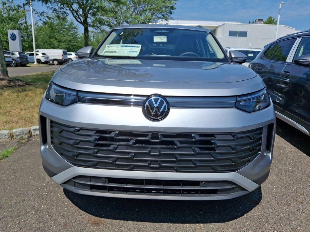 new 2025 Volkswagen Tiguan car, priced at $37,981