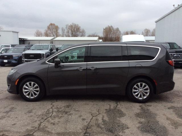 used 2019 Chrysler Pacifica car, priced at $14,990