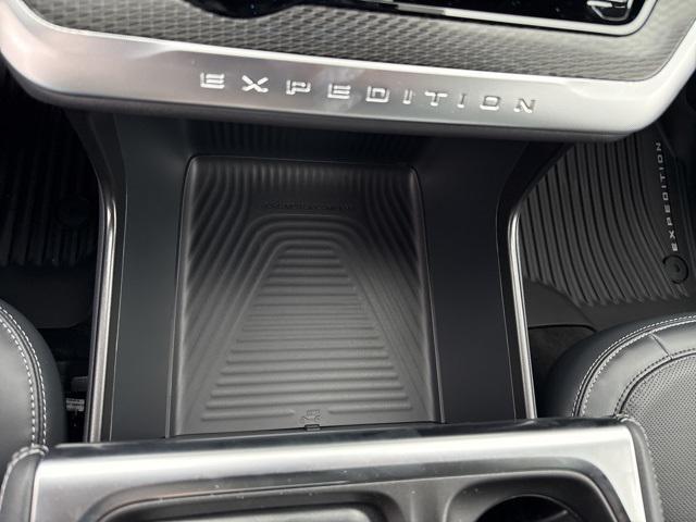 new 2025 Ford Expedition Max car, priced at $85,284