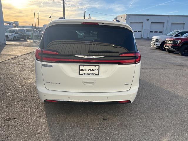 used 2022 Chrysler Pacifica car, priced at $27,988