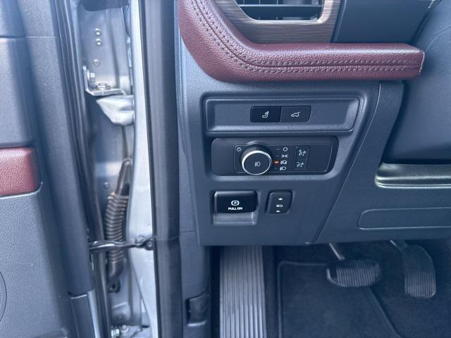 used 2022 Ford Expedition car, priced at $43,990
