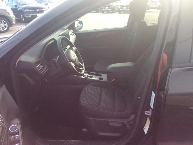 new 2025 Ford Escape car, priced at $30,052