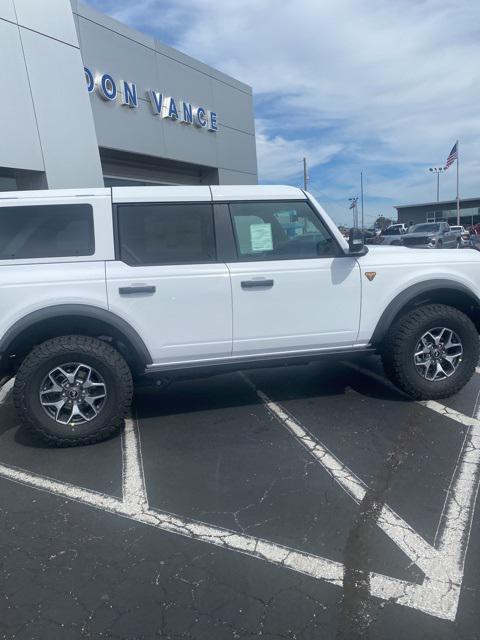 new 2025 Ford Bronco car, priced at $57,118