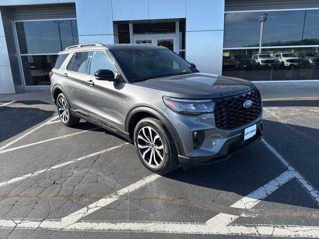 used 2025 Ford Explorer car, priced at $40,990