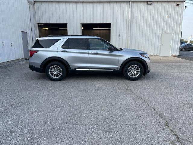 new 2025 Ford Explorer car, priced at $41,992