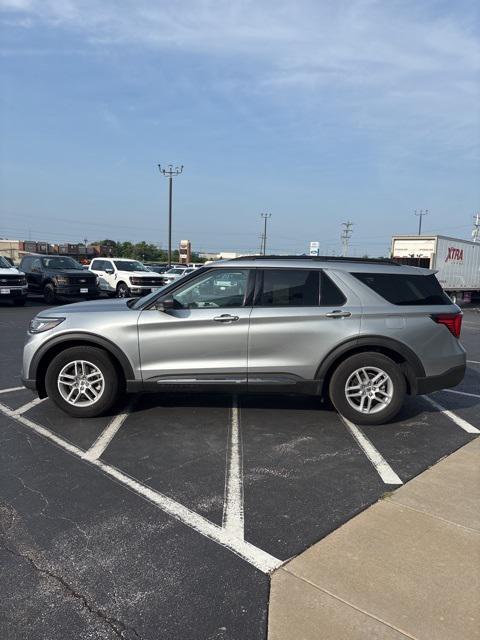 new 2025 Ford Explorer car, priced at $37,990