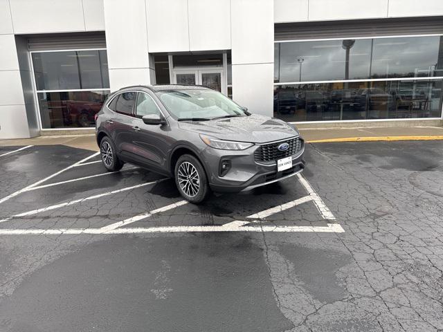 new 2025 Ford Escape car, priced at $38,990