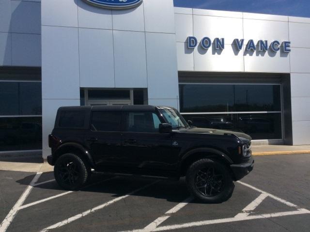 new 2023 Ford Bronco car, priced at $48,990