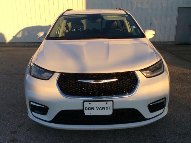 used 2021 Chrysler Pacifica car, priced at $23,930