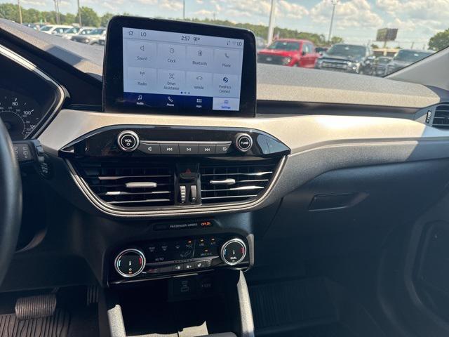 used 2022 Ford Escape car, priced at $22,116
