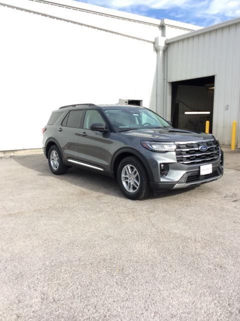 new 2025 Ford Explorer car, priced at $42,183