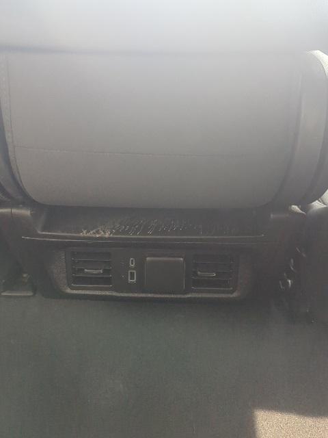 used 2024 Chevrolet Silverado 1500 car, priced at $39,989