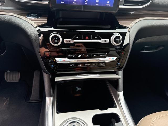 used 2023 Ford Explorer car, priced at $35,706