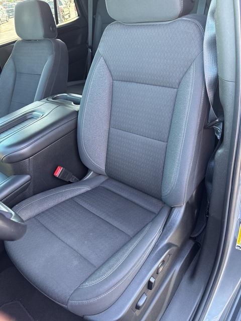 used 2021 GMC Yukon car, priced at $38,489