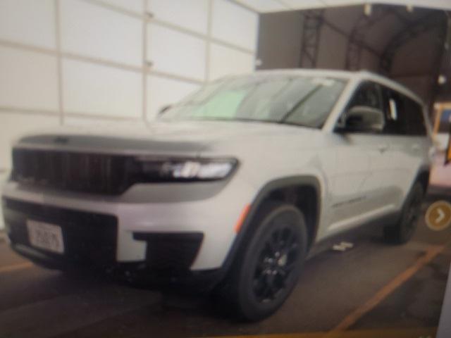 used 2024 Jeep Grand Cherokee L car, priced at $32,811