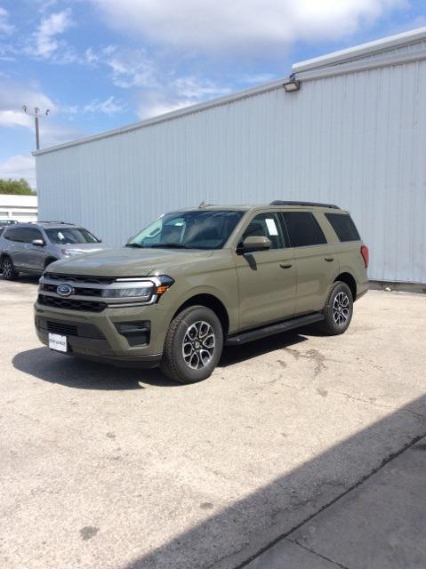 new 2024 Ford Expedition car, priced at $61,576