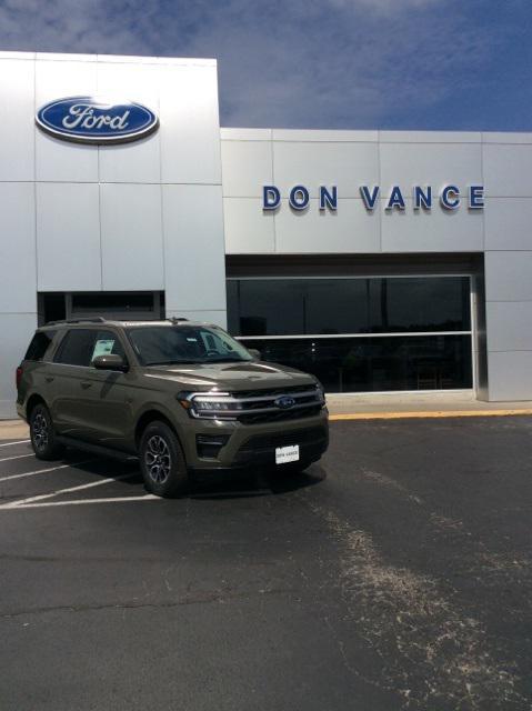 new 2024 Ford Expedition car, priced at $61,576