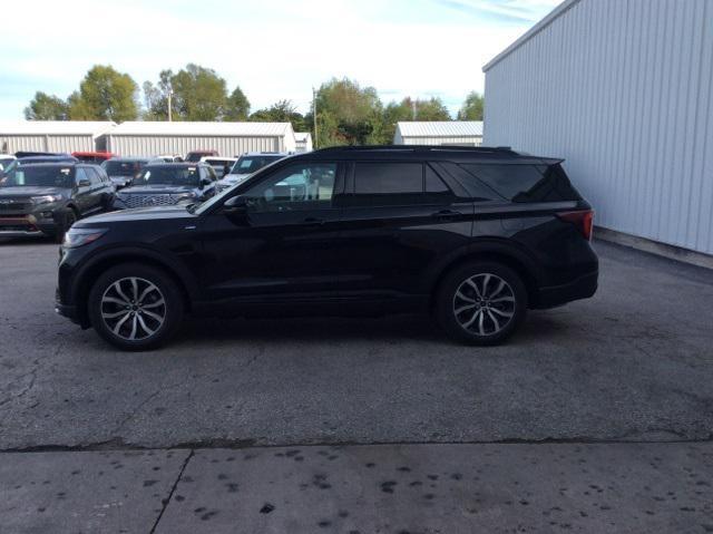 new 2025 Ford Explorer car, priced at $45,982