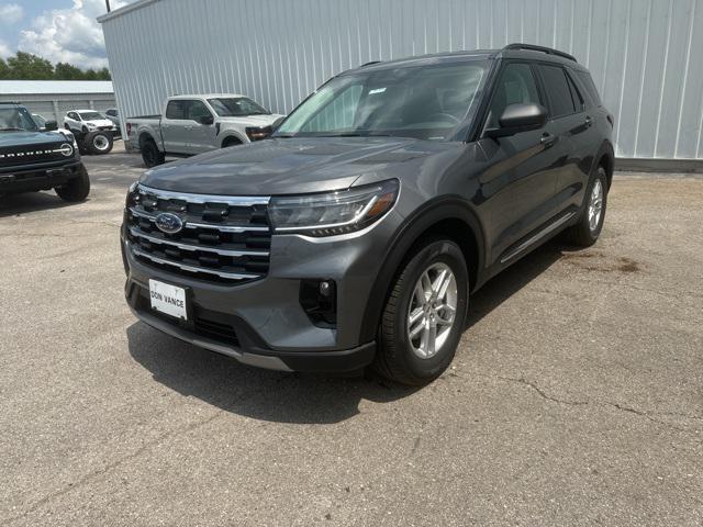 new 2025 Ford Explorer car, priced at $41,992