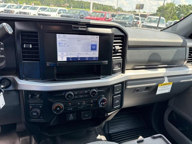 new 2025 Ford F-350 car, priced at $66,877