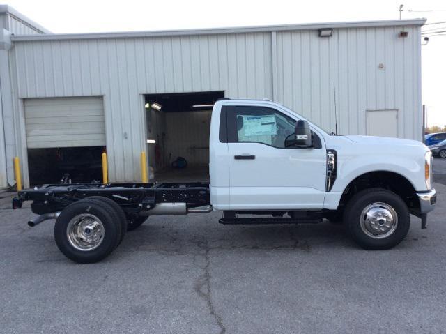 new 2024 Ford F-350 car, priced at $54,367