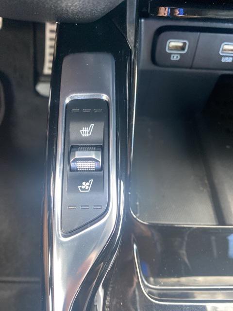used 2022 Kia Sorento car, priced at $32,844